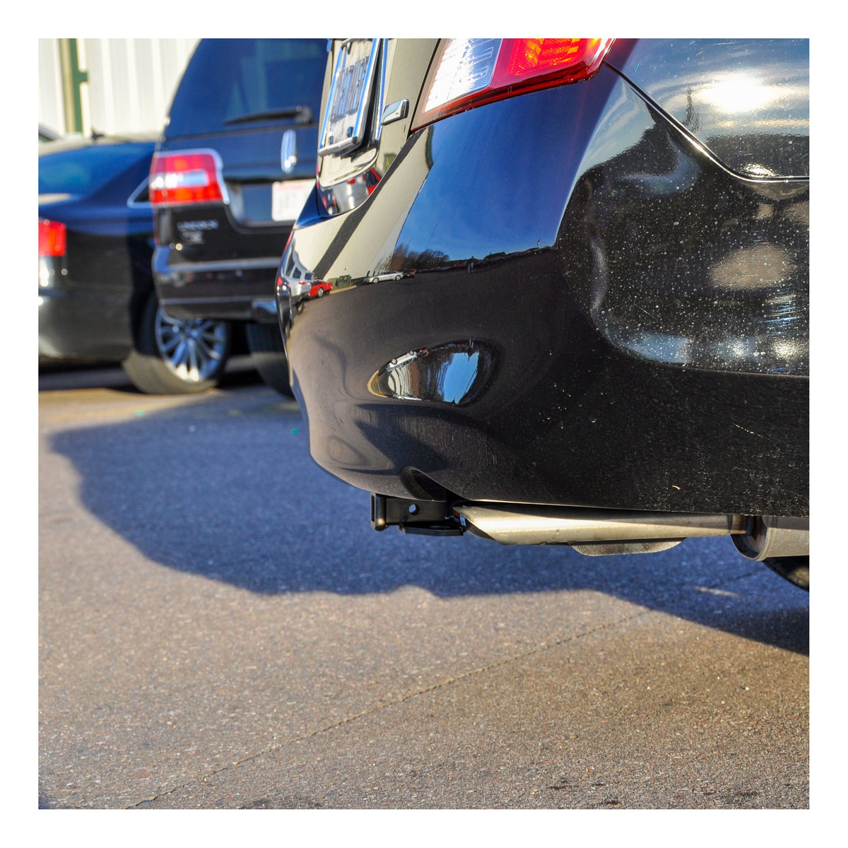 Class 1 Trailer Hitch 1-1/4" Receiver Select Nissan Versa