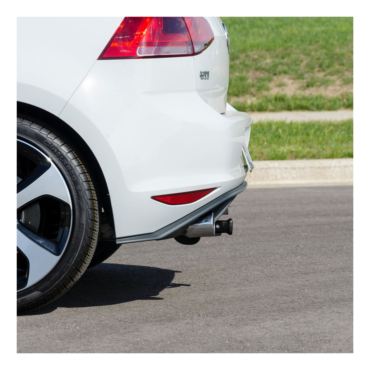 Class 1 Trailer Hitch 1-1/4" Receiver Select Volkswagen Golf GTI