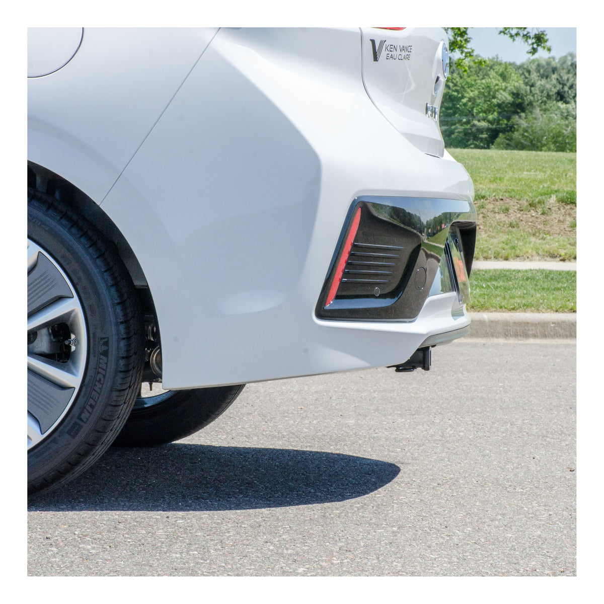 Class 1 Trailer Hitch 1-1/4" Receiver Select Hyundai Ioniq
