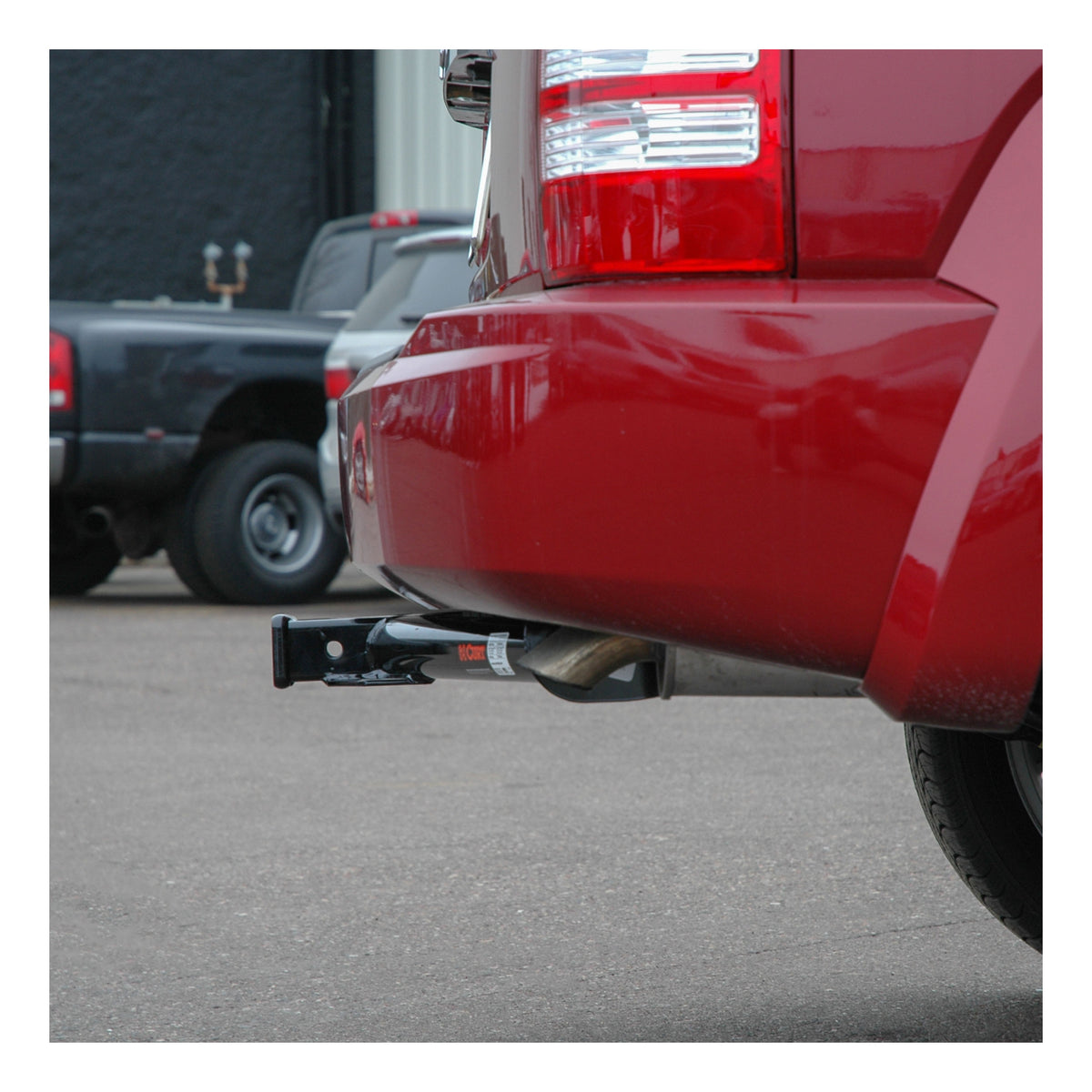 Class 2 Trailer Hitch 1-1/4" Receiver Select Jeep Liberty