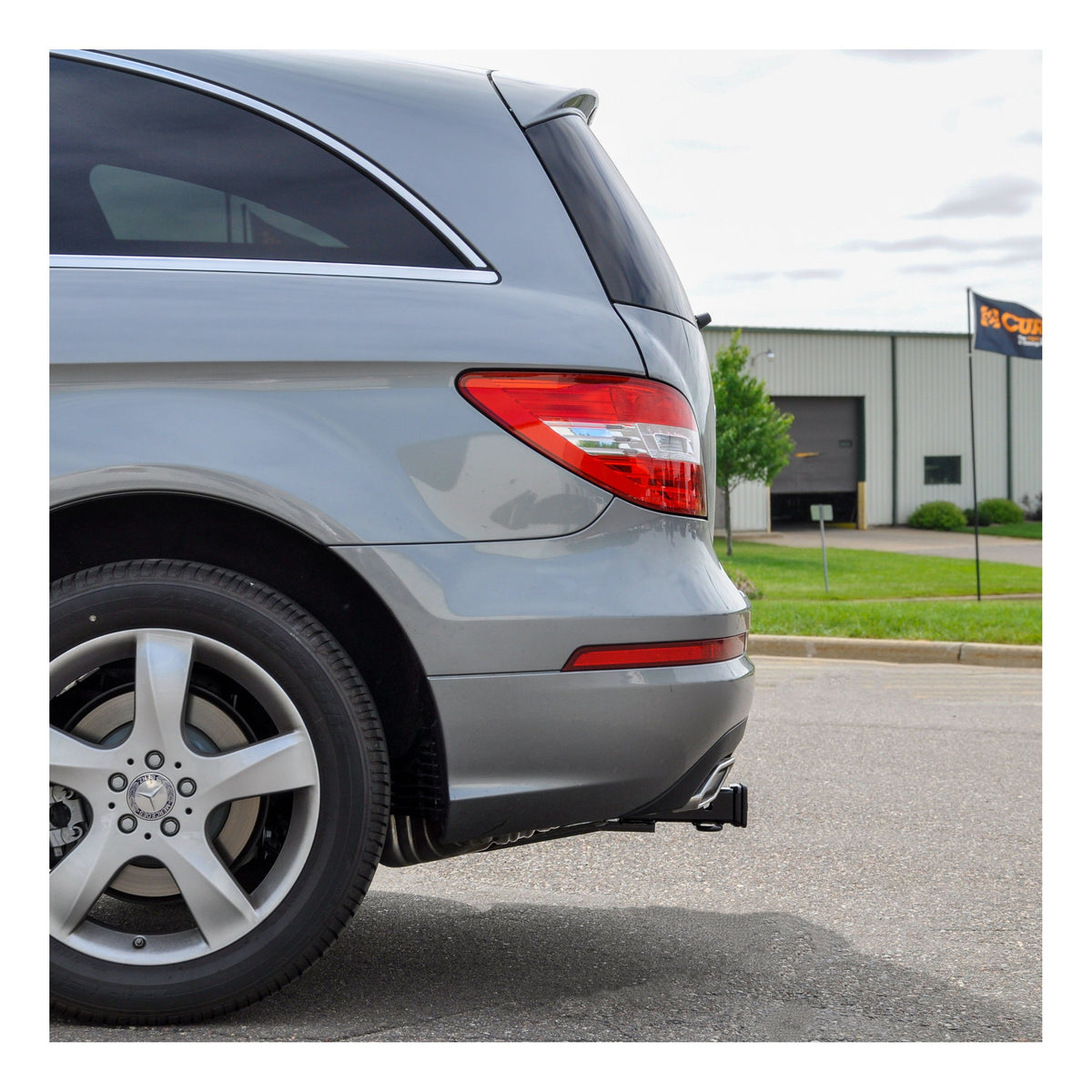 Class 3 Trailer Hitch 2" Receiver Select Mercedes-Benz R320 R350 R500