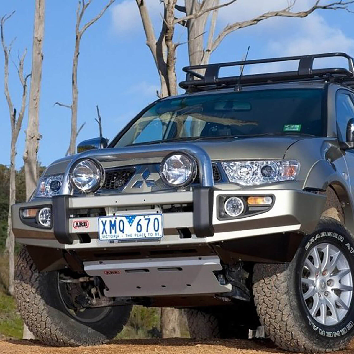 ARB - 3935300B - Sahara Deluxe Bumper